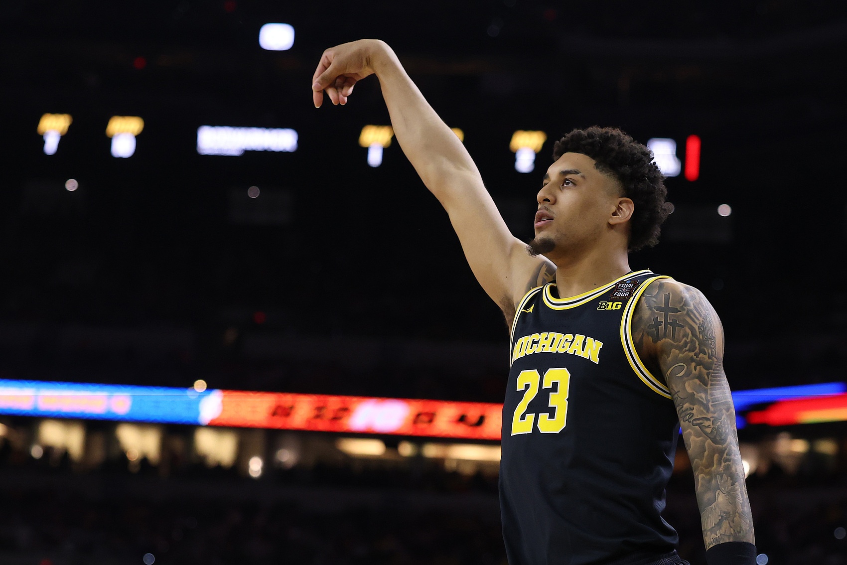 Crowns Sports-带伤作战助队夺冠！热门秀伦德博格13中4&amp;罚球5中5 拿到13分